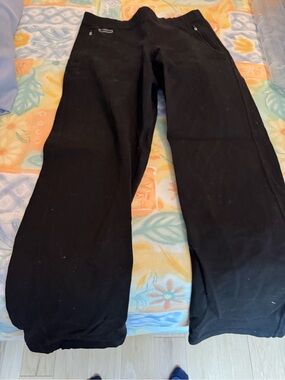 Sporthill Women’s Black Straight-Leg Pants with Zip Pockets